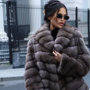 Шуба из искусственного меха